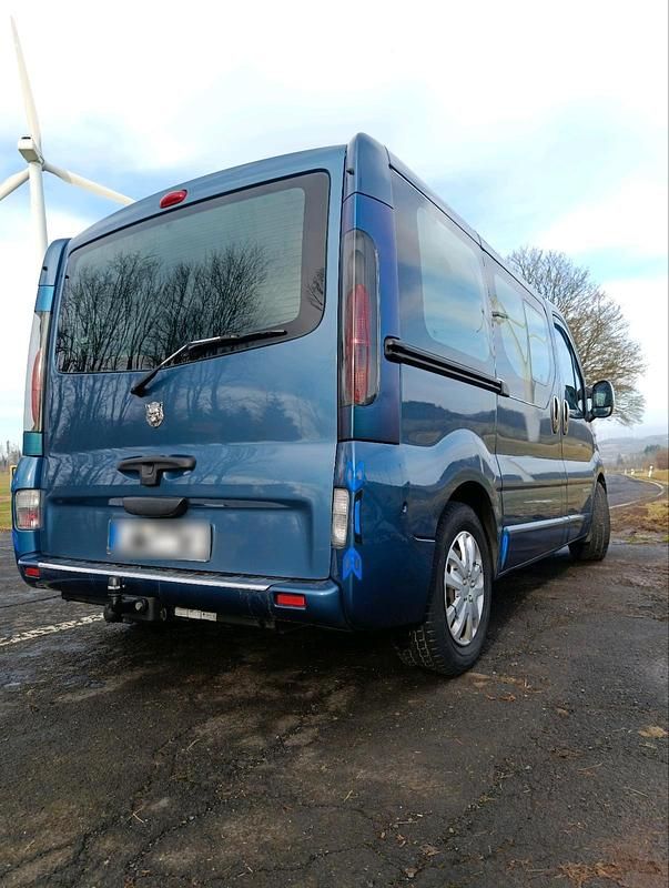 Gebraucht Renault Trafic 135 PS (99 kW) 2005 Blau Van / Kleinbus