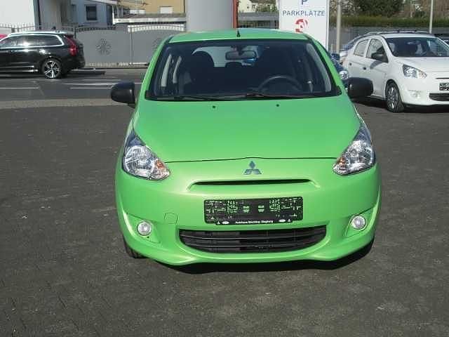 Gebraucht Mitsubishi Space Star 71 PS (52 kW) 2013 Grün Kleinwagen