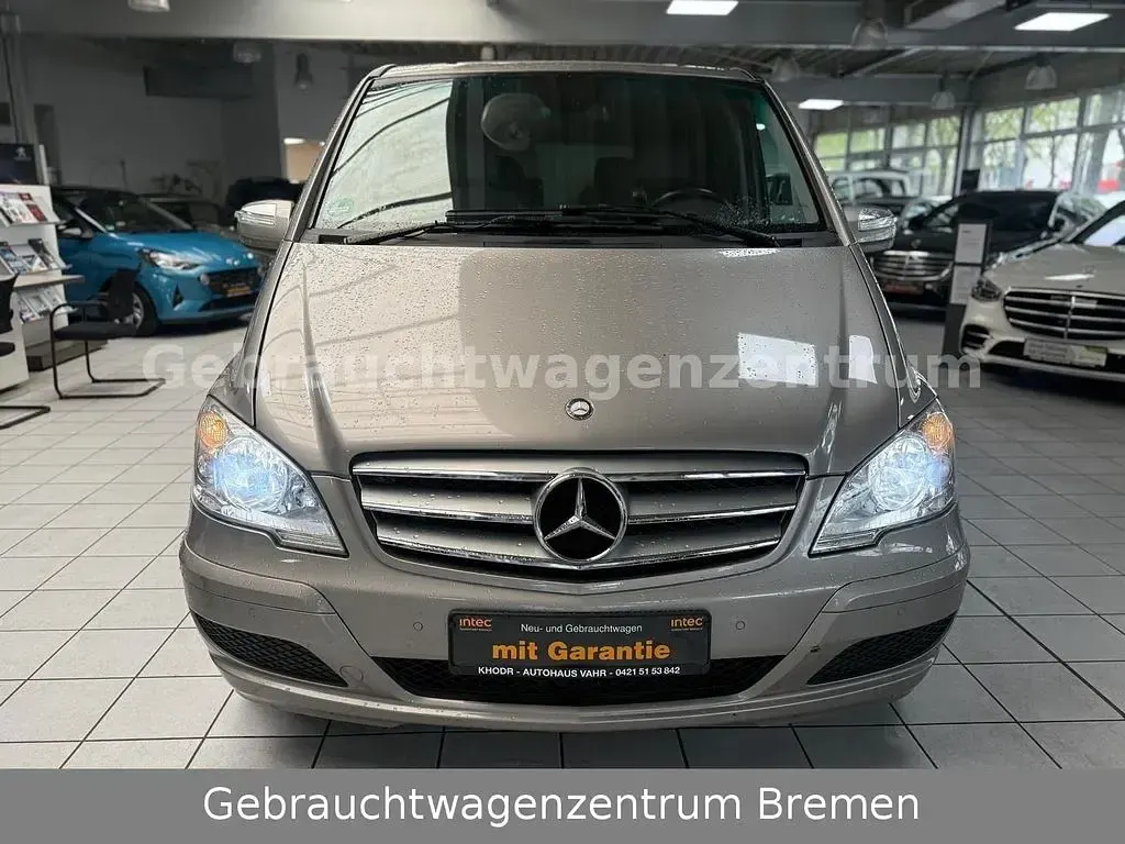 Gebraucht Mercedes Viano Edition 163 PS (119 kW) 2011 Gold Van / Kleinbus