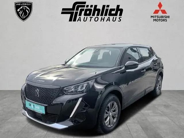 Onyx schwarz Gebraucht 2020 Peugeot e-2008 Active SUV | 14.290 € (Superpreis) - Bild 1/4