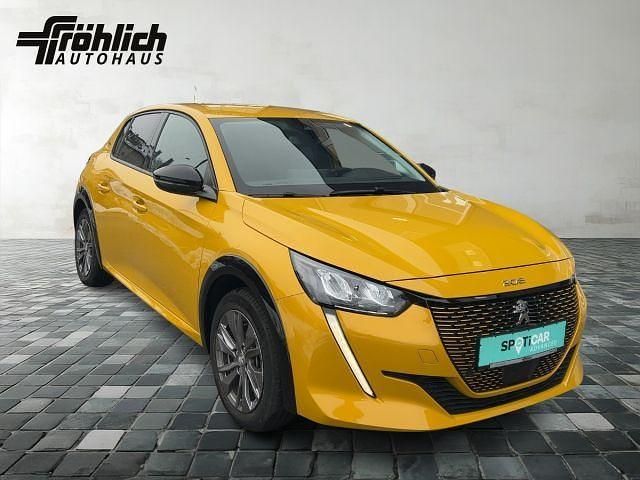 Gebraucht Peugeot e-208 Allure 100 kW (136 PS) 2023 Gelb Kleinwagen