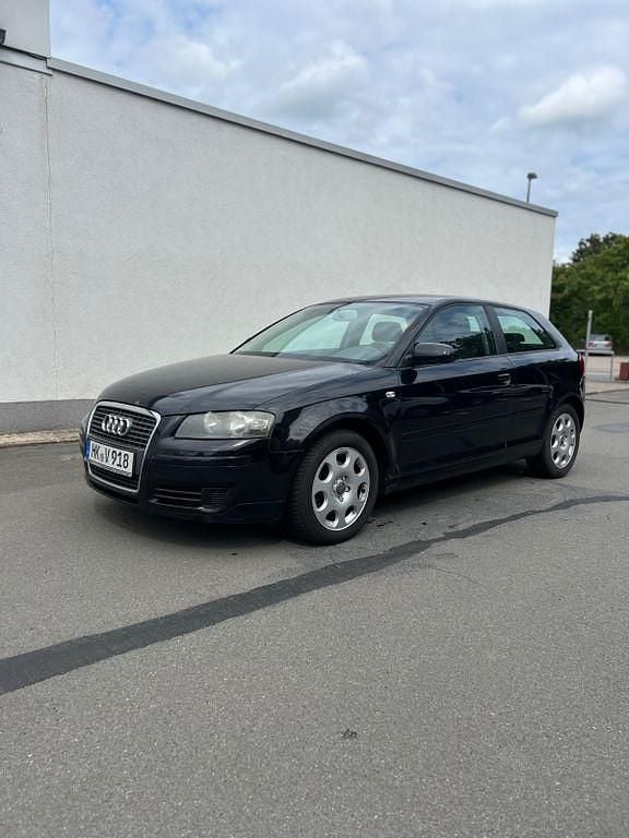 Schwarz Gebraucht 2007 Audi A3 Attraction Kleinwagen | 980 € (Guter Preis) - Bild 1/4
