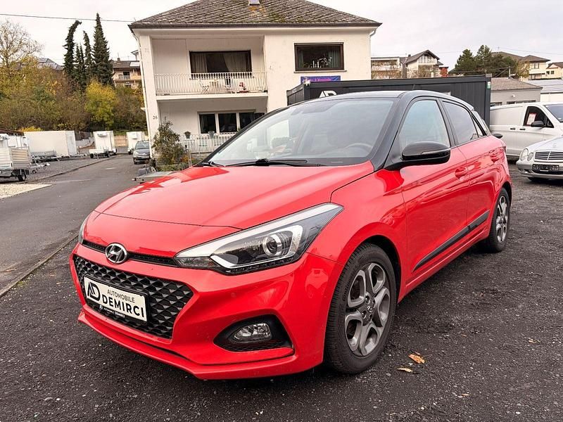 Rot Gebraucht 2019 Hyundai i20 Style Kleinwagen | 10.999 € (Guter Preis) - Bild 1/4