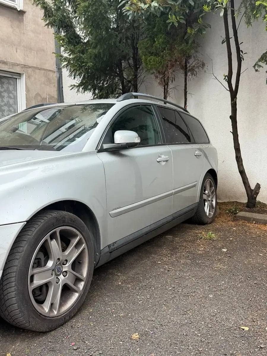 Second-hand Volvo V50 180 CP (132 kW) 2006 Gri Break