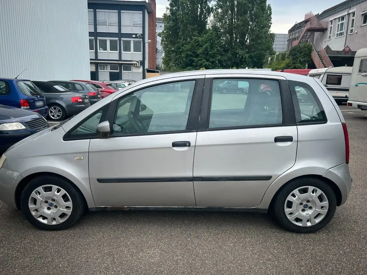 Gebraucht Fiat Idea Dynamic 95 PS (69 kW) 2003 Grau Van / Kleinbus