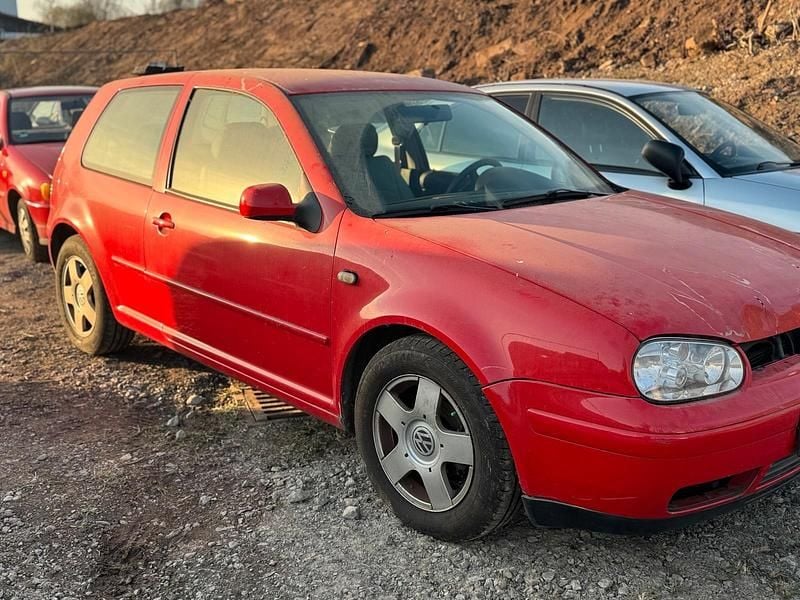 Gebraucht VW Golf IV 2002 Rot Limousine