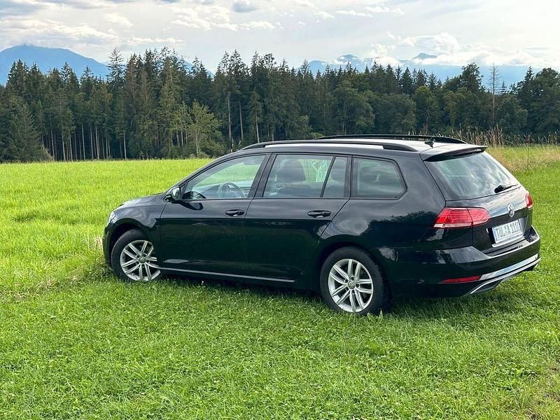Schwarz Gebraucht 2019 VW Golf VII Comfortline Limousine | 11.500 € (Fairer Preis) - Bild 1/4