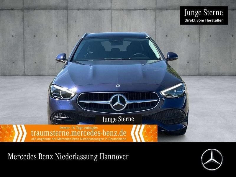 Blau Gebraucht 2024 Mercedes C300e Advanced Plus Limousine | 41.890 € (Guter Preis) - Bild 1/3