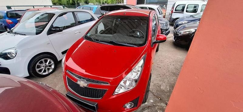 Rot Gebraucht 2010 Chevrolet Spark LS Kleinwagen | 2.990 € (Fairer Preis) - Bild 1/4