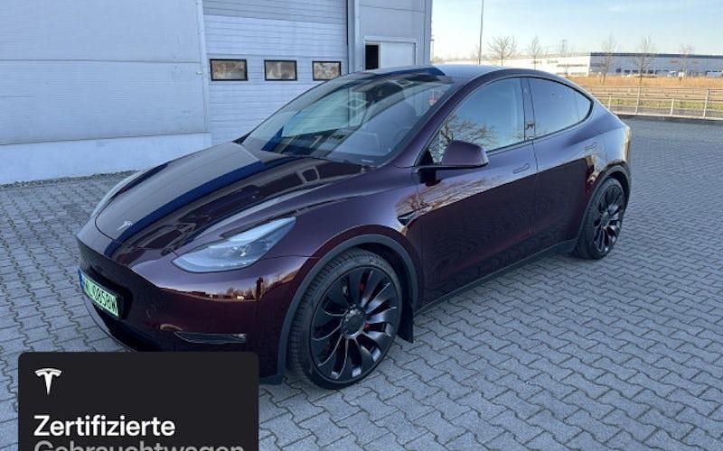 Schwarz Gebraucht 2024 Tesla Model Y Performance SUV | 44.200 € (Guter Preis) - Bild 1/4