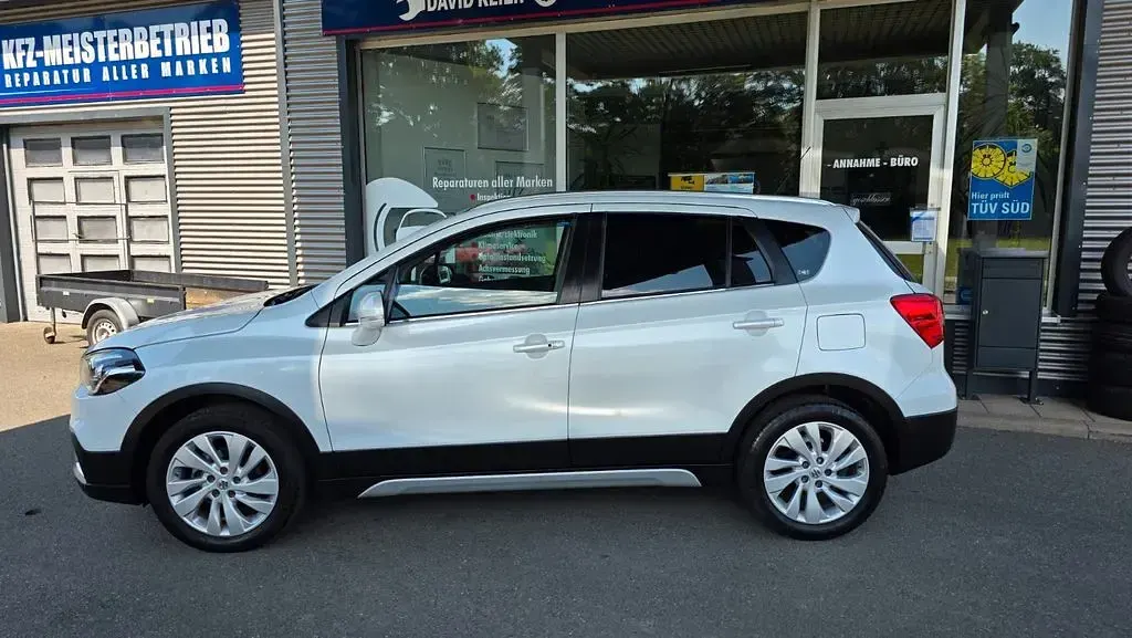 Gebraucht Suzuki SX4 S-Cross Comfort+ 129 PS (94 kW) 2021 Weiß SUV
