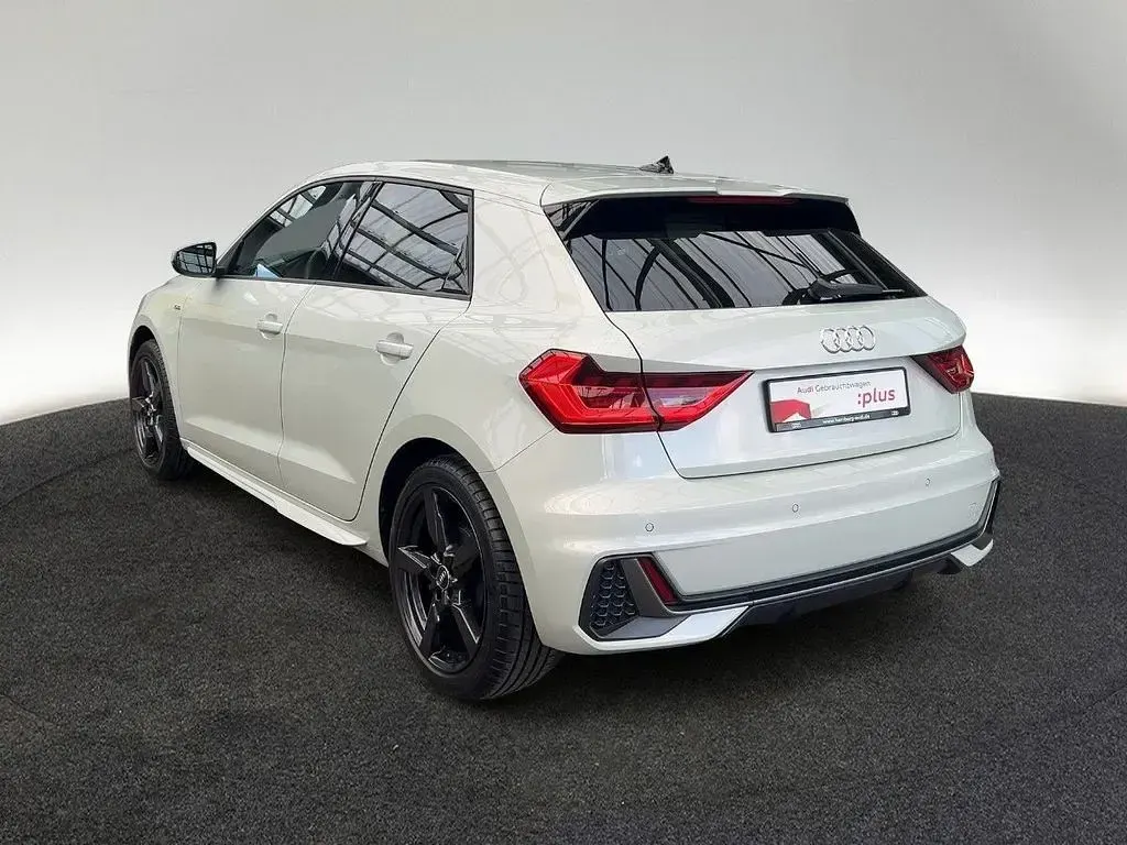 Gebraucht Audi A1 Sportback S-Line 95 PS (69 kW) 2025 Silber Kleinwagen