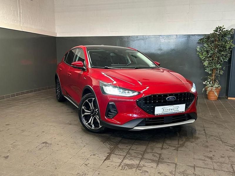 Gebraucht Ford Focus Active X 155 PS (114 kW) 2024 Rot Limousine
