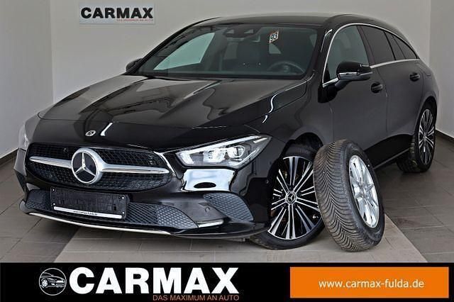 Schwarz Gebraucht 2023 Mercedes CLA200 Shooting Brake Kombi | 28.900 € (Guter Preis) - Bild 1/4