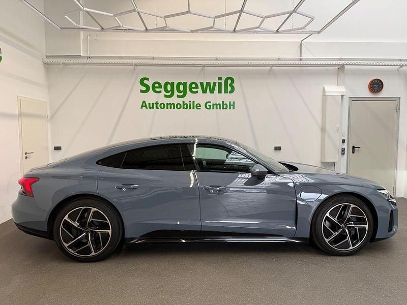Gebraucht Audi e-tron GT quattro Basis 350 kW (476 PS) 2023 Grau Limousine