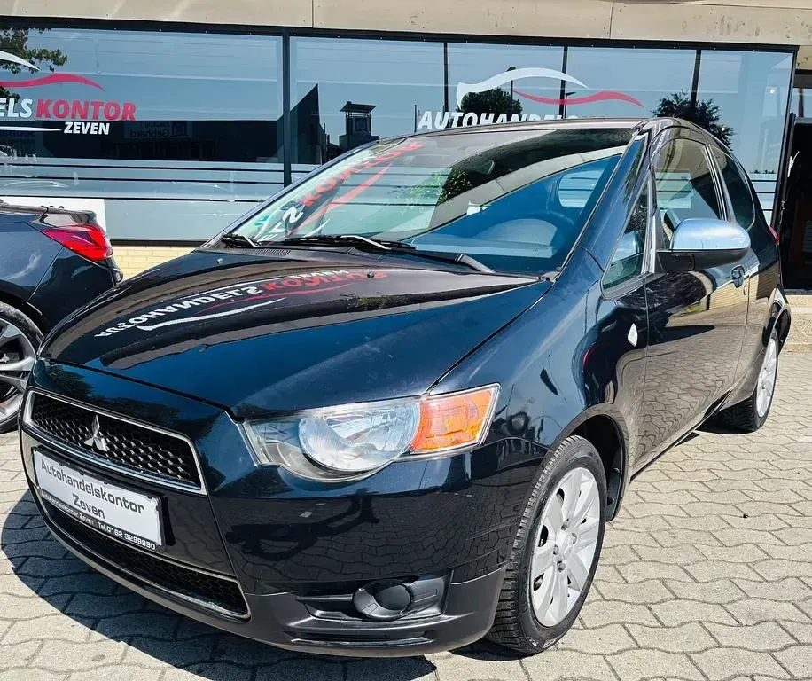 Gebraucht Mitsubishi Colt 95 PS (69 kW) 2011 Schwarz Kleinwagen