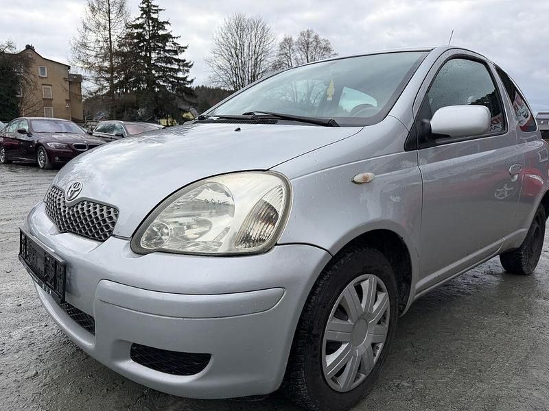 Gebraucht Toyota Yaris Sol 87 PS (63 kW) 2004 Silber Kleinwagen