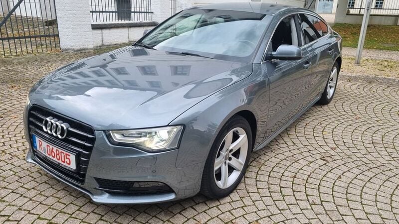 Grau Gebraucht 2014 Audi A5 Sportback Kleinwagen | 13.499 € (Guter Preis) - Bild 1/4