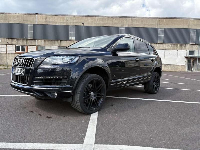 Schwarz Gebraucht 2012 Audi Q7 Ambiente SUV | 15.500 € (Guter Preis) - Bild 1/4