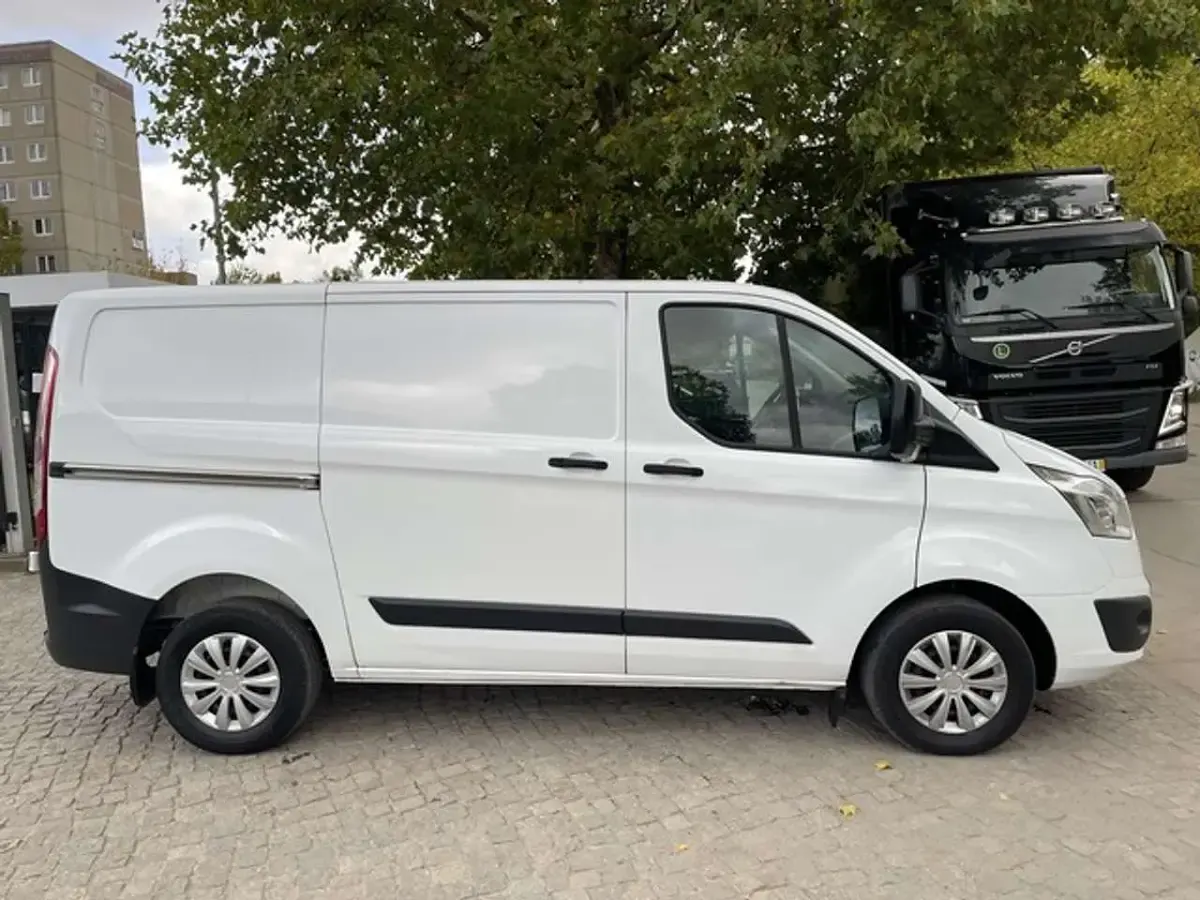 Używany Ford Transit Custom 101 KM (74 kW) 2014 Biały Van