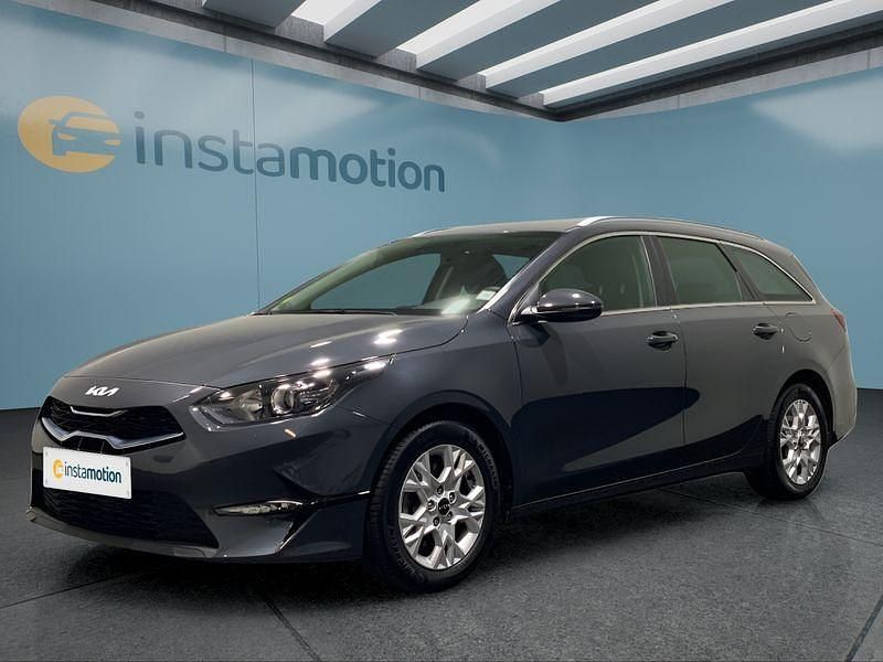 Grau Gebraucht 2024 Kia Ceed Kleinwagen | 21.649 € (Fairer Preis) - Bild 1/4