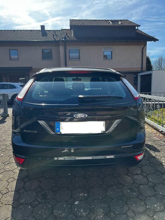 Używany Ford Focus 116 KM (85 kW) 2008 Czarny Sedan/Limuzyna