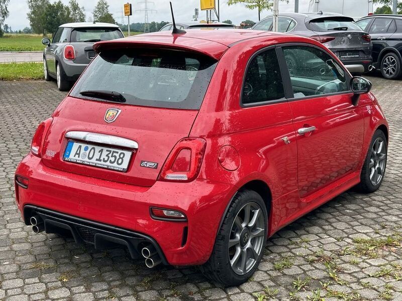 Gebraucht Abarth 595 165 PS (121 kW) 2023 Passione rot Kleinwagen