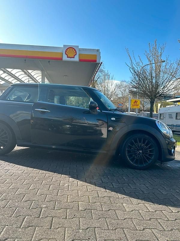 Gebraucht Mini Cooper 116 PS (85 kW) 2013 Schwarz Kleinwagen