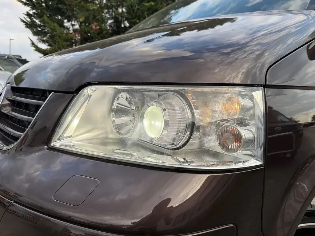 Używany VW T5 Edition 174 KM (127 kW) 2006 Purpurowy Van