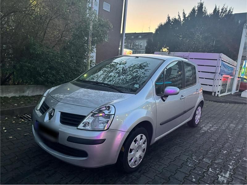 Gebraucht Renault Modus 75 PS (55 kW) 2006 Silber Van / Kleinbus