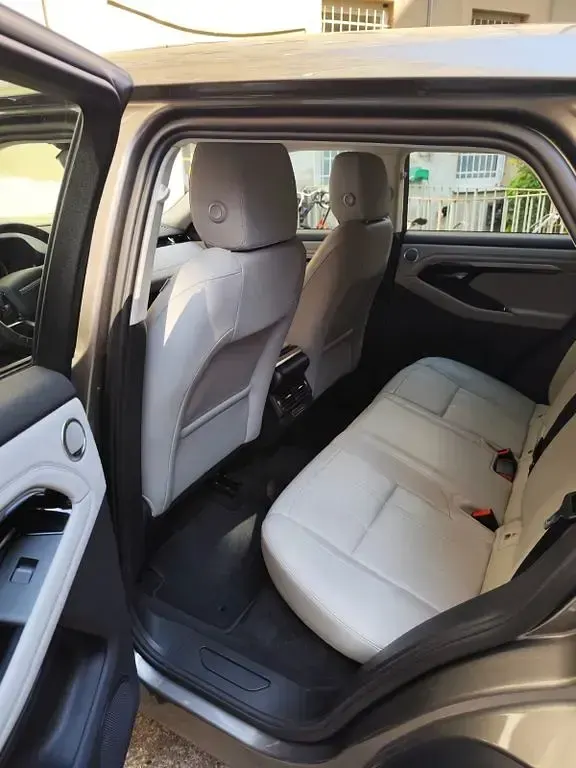 Gebraucht Land Rover Range Rover evoque SE 309 PS (227 kW) 2022 Silber SUV