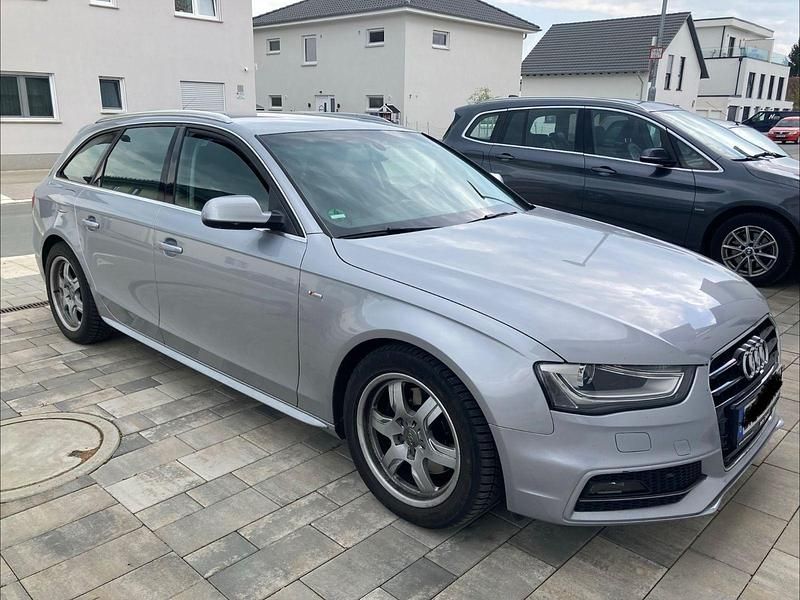 Gebraucht Audi A4 Sport 150 PS (110 kW) 2015 Silber Kombi