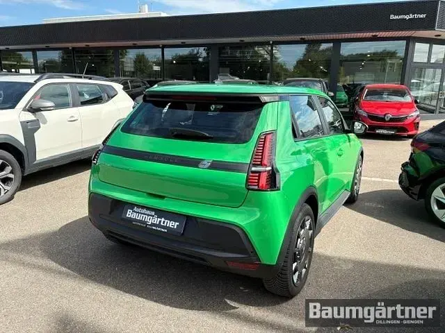 Gebraucht Renault R5 Evolution 89 kW (122 PS) 2025 Pop green metallic Kleinwagen