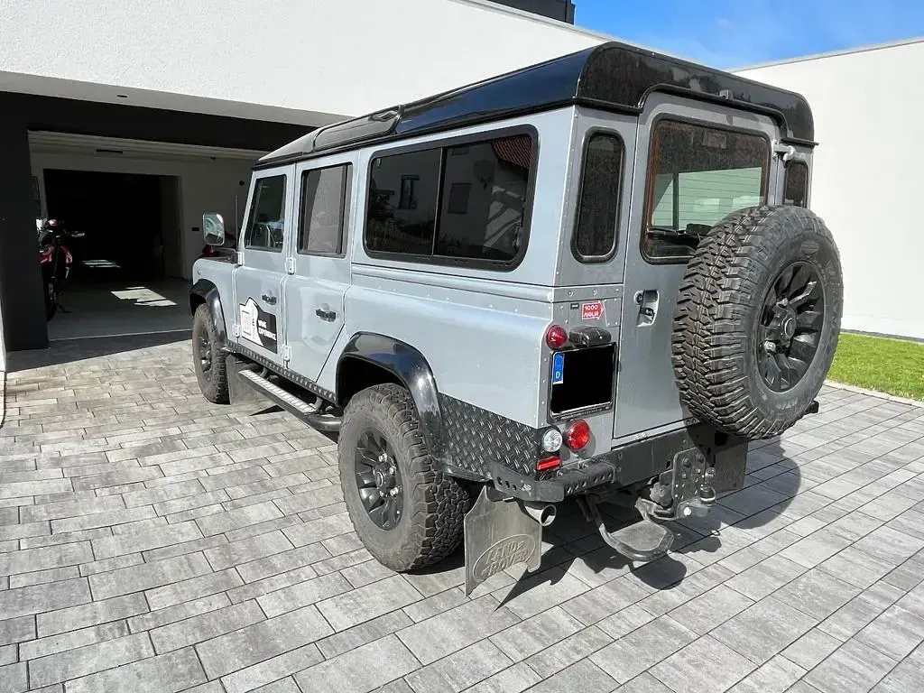 Gebraucht Land Rover Defender SE 122 PS (89 kW) 2016 Silber SUV