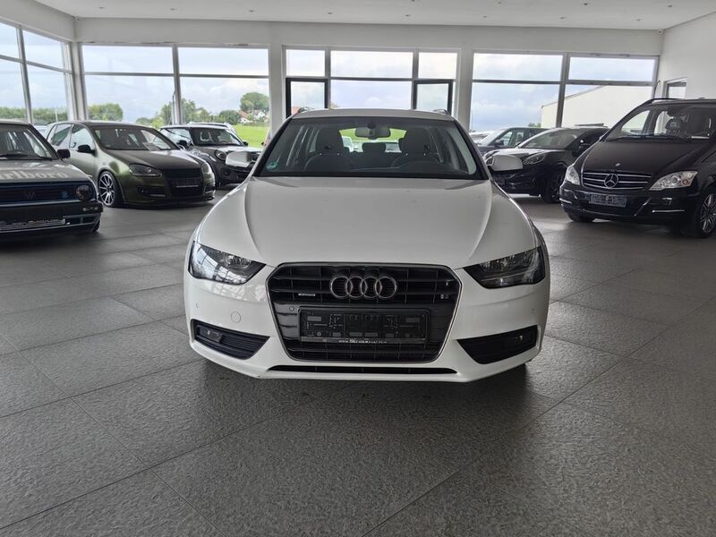 Weiß Gebraucht 2015 Audi A4 Attraction Kombi | 9.950 € (Superpreis) - Bild 1/4
