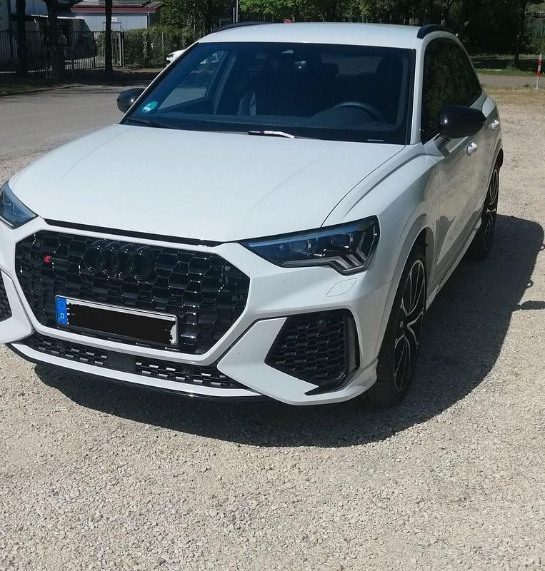 Gebraucht Audi RS Q3 Ambiente 400 PS (294 kW) 2024 Weiß SUV