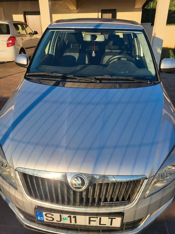 Silber Gebraucht 2014 Skoda Fabia GreenLine Limousine | 5.590 € (Etwas zu teuer) - Bild 1/4