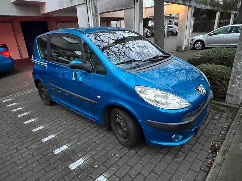 Gebraucht Peugeot 1007 88 PS (64 kW) 2005 Blau Van / Kleinbus