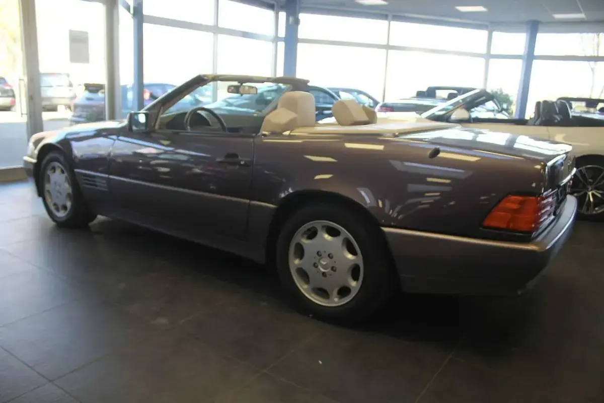 Gebraucht Mercedes SL300 231 PS (169 kW) 1991 Bornitmetallic Cabrio
