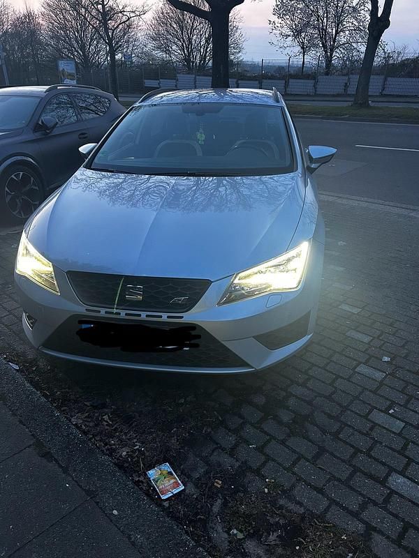 Gebraucht Seat Leon ST CUPRA 265 PS (194 kW) 2015 Silber Kombi