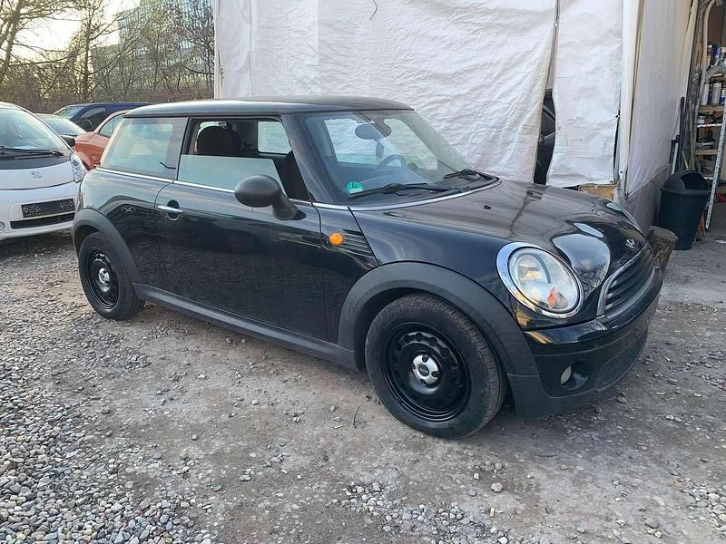 Usado Mini ONE 75 HP (55 kW) 2009 Preto Citadino
