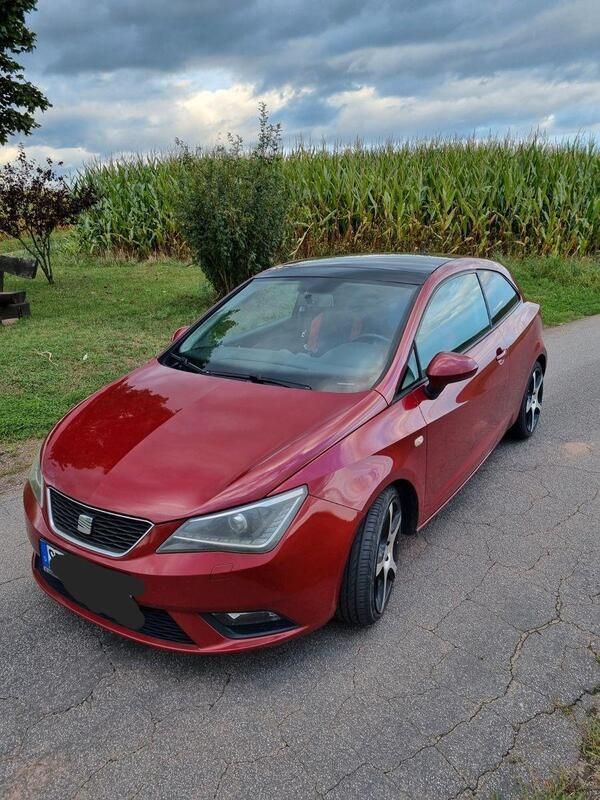 Rot Gebraucht 2012 Seat Ibiza SC Style Kleinwagen | 3.800 € (Fairer Preis) - Bild 1/4