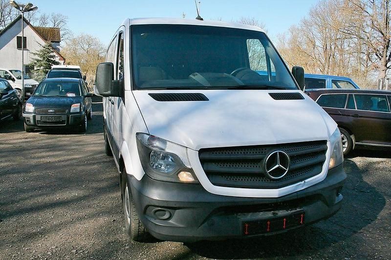 Gebraucht Mercedes Sprinter 143 PS (105 kW) 2018 Arktikweiss Van