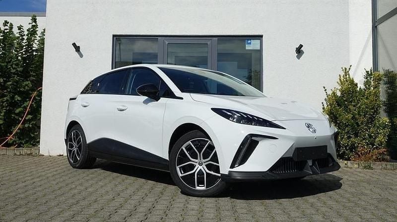 Neu MG MG4 EV Luxury 150 kW (204 PS) 2025 Metallic Kleinwagen