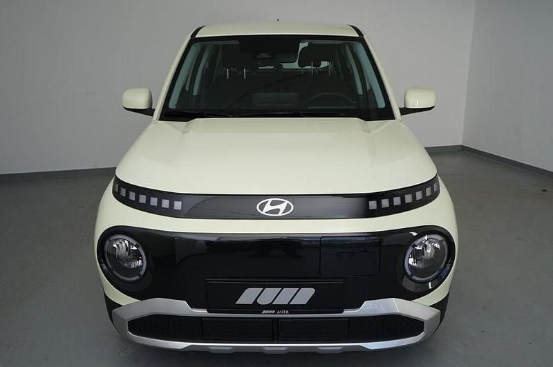 Gebraucht Hyundai Inster Select 71 kW (97 PS) 2025 Buttercream yellow / mic (gelb) Kleinwagen