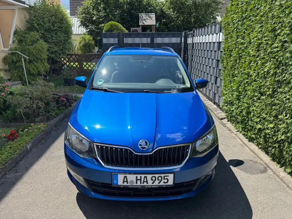 Gebraucht Skoda Fabia Ambition 90 PS (66 kW) 2015 Blau Kombi