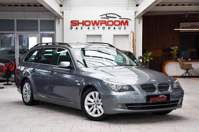 Gebraucht BMW 525 Exclusive 197 PS (144 kW) 2007 Grau Kombi