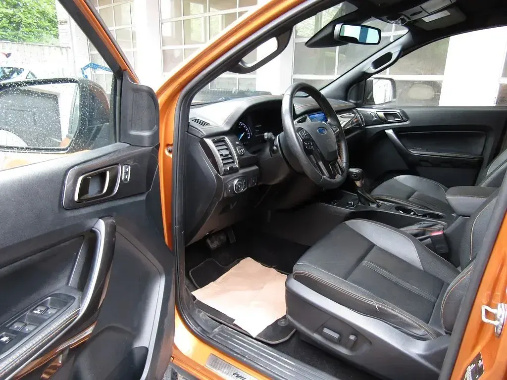 Gebraucht Ford Ranger Wildtrack 213 PS (156 kW) 2023 Orange Pickup