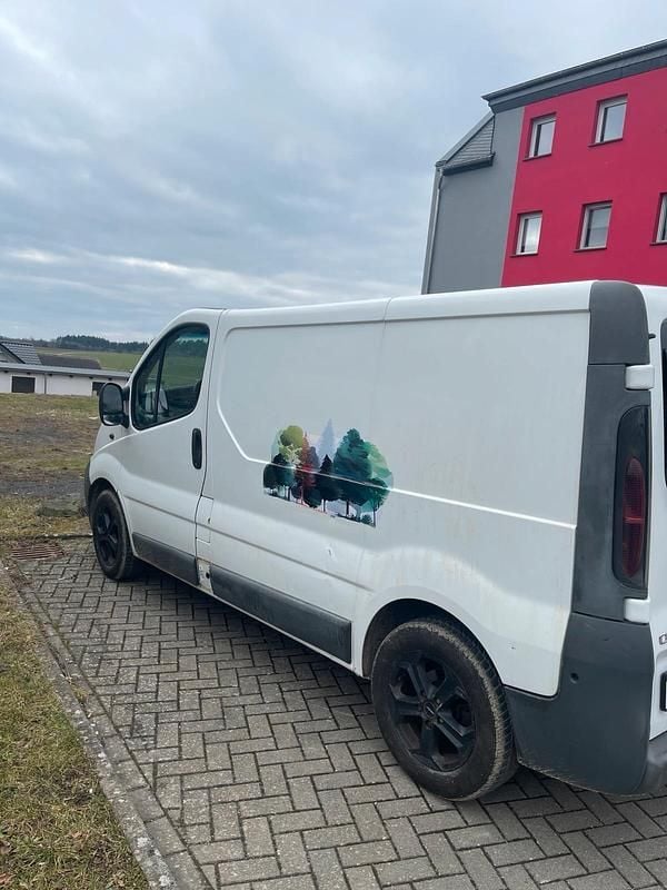 Gebraucht Opel Vivaro 100 PS (73 kW) 2005 Weiß Van / Kleinbus