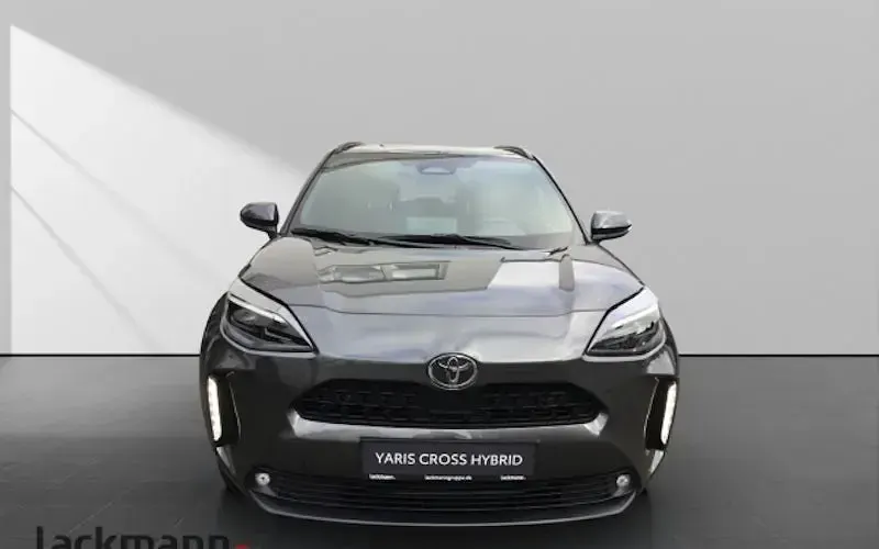 Neu Toyota Yaris Cross 130 PS (95 kW) 2026 Grau SUV
